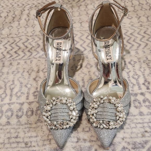 Badgley Mischka Silver Rhinestone heels - Picture 1 of 3